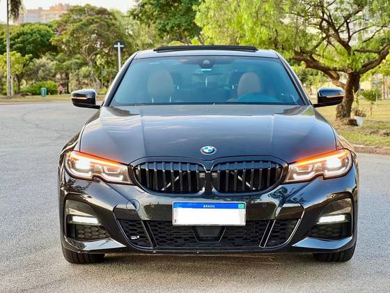 BMW 320i 2.0 16V TURBO GASOLINA M SPORT AUTOMÁTICO
